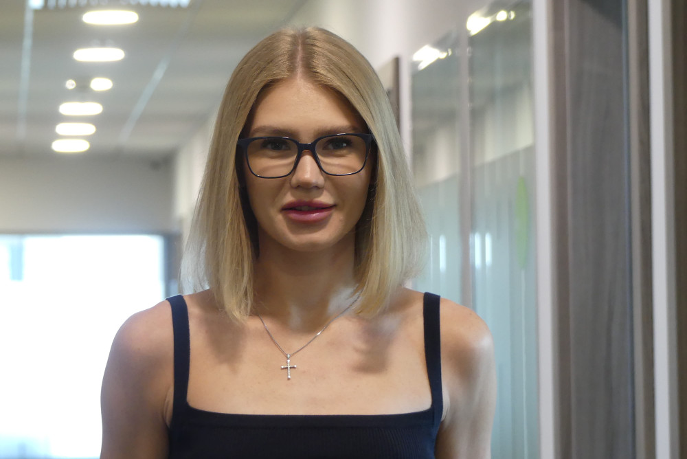 Струнгар Артур, Мельниченко ( Смирнова )  Анна